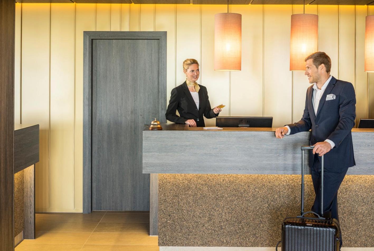 Myhotel Muenchen Олхинг Екстериор снимка