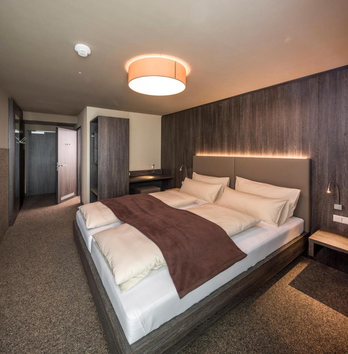 Myhotel Muenchen Олхинг Екстериор снимка